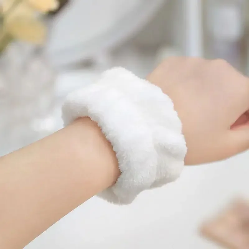 2 Buah Satu Pasang Gelang Cuci - Wristband Pair Sweat ulasan dan harga